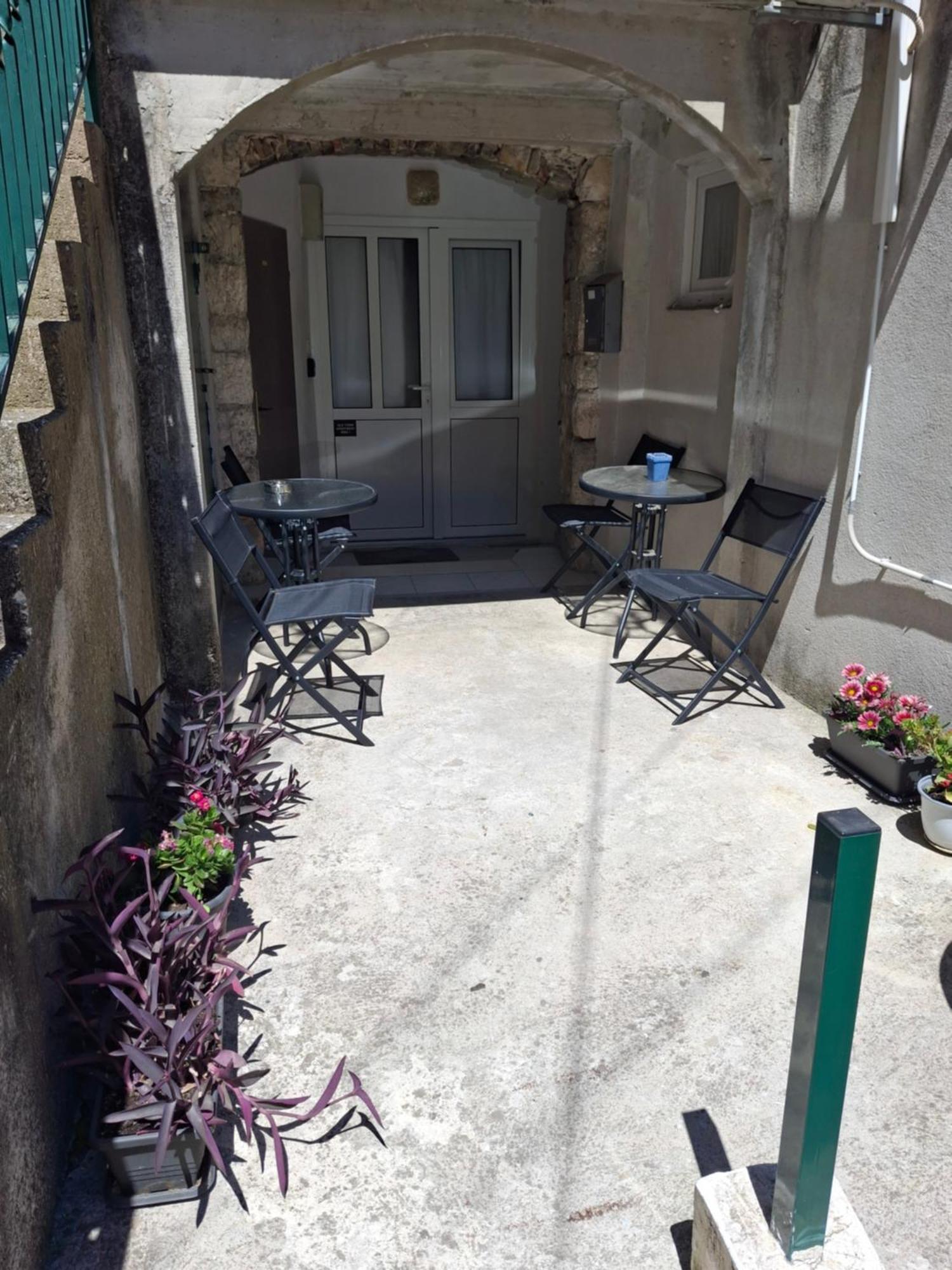 Old Town Apartment Nina 1 سبليت المظهر الخارجي الصورة