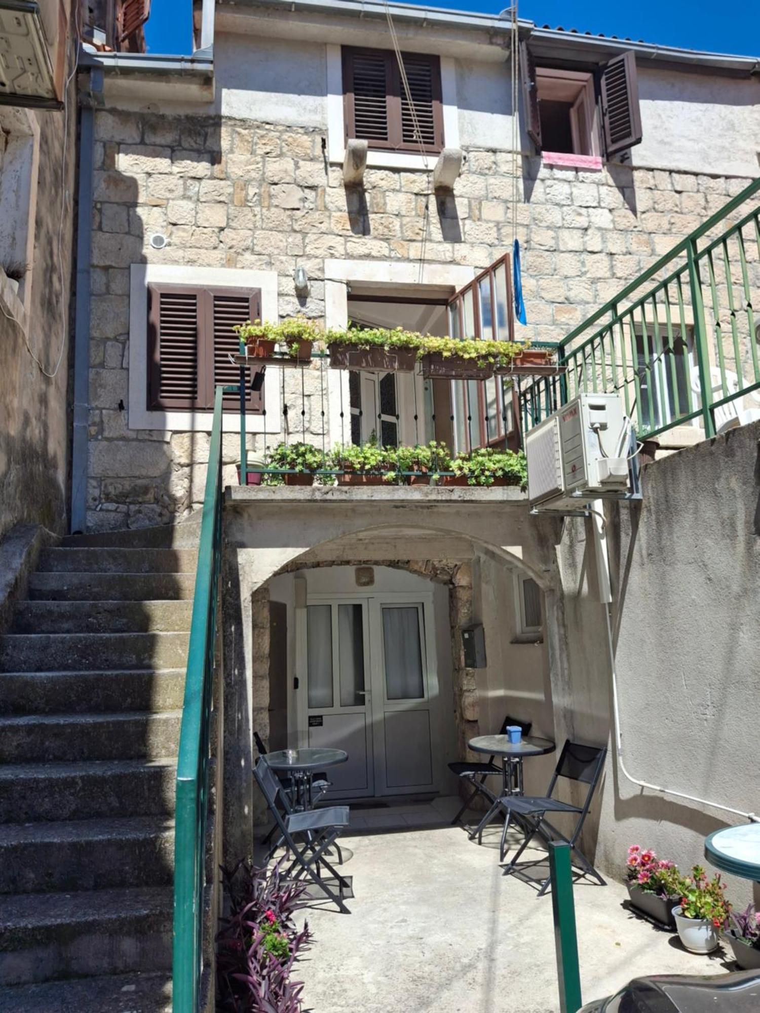 Old Town Apartment Nina 1 سبليت المظهر الخارجي الصورة